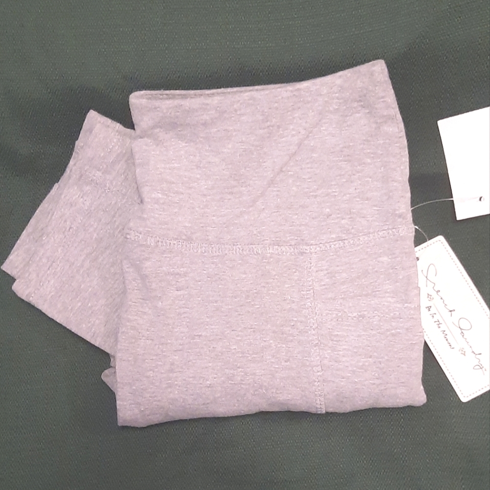 Girls cargo leggings! NWT! Sz. M 10/12